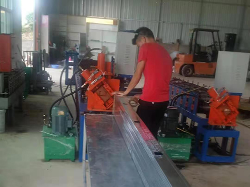 陕西镀锌轻钢龙骨机